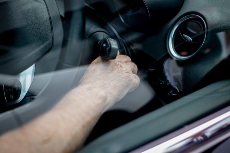 Need an Auto Locksmith? Call Emeralds Locksmith Today