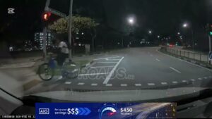 Read more about the article Cyclist almost causing an accident