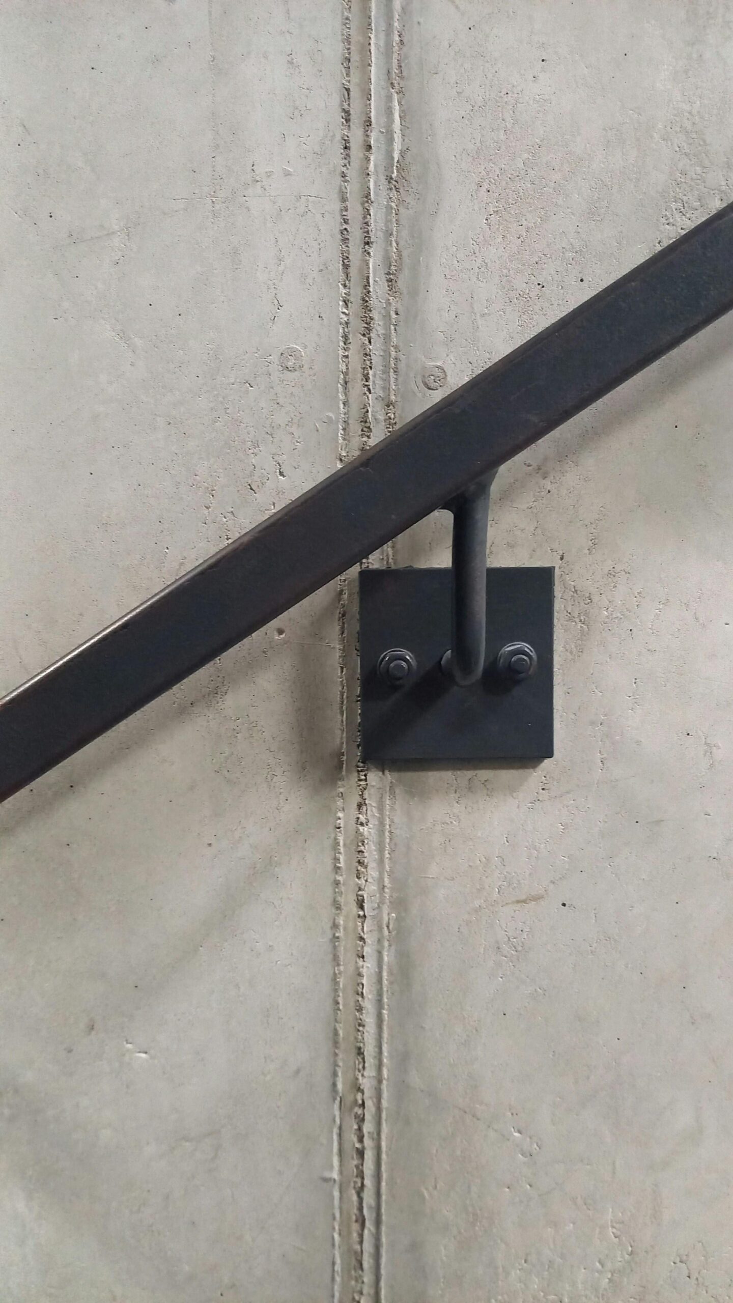 Read more about the article Protecting Inventory: Best Locks for Minneapolis Warehouses