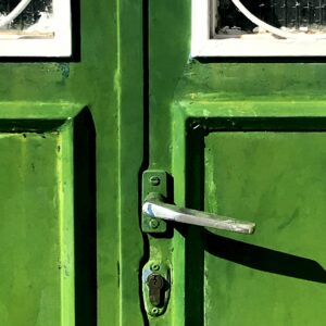 Read more about the article Lockout Locksmith Near Me – Emeralds Locksmith Saves the Day