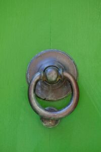 Read more about the article Top Locksmith Near Me – Trust Emeralds Locksmith Services