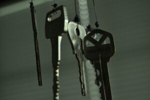 Read more about the article Key Duplication Near Me – Emeralds Locksmith Precision Cuts