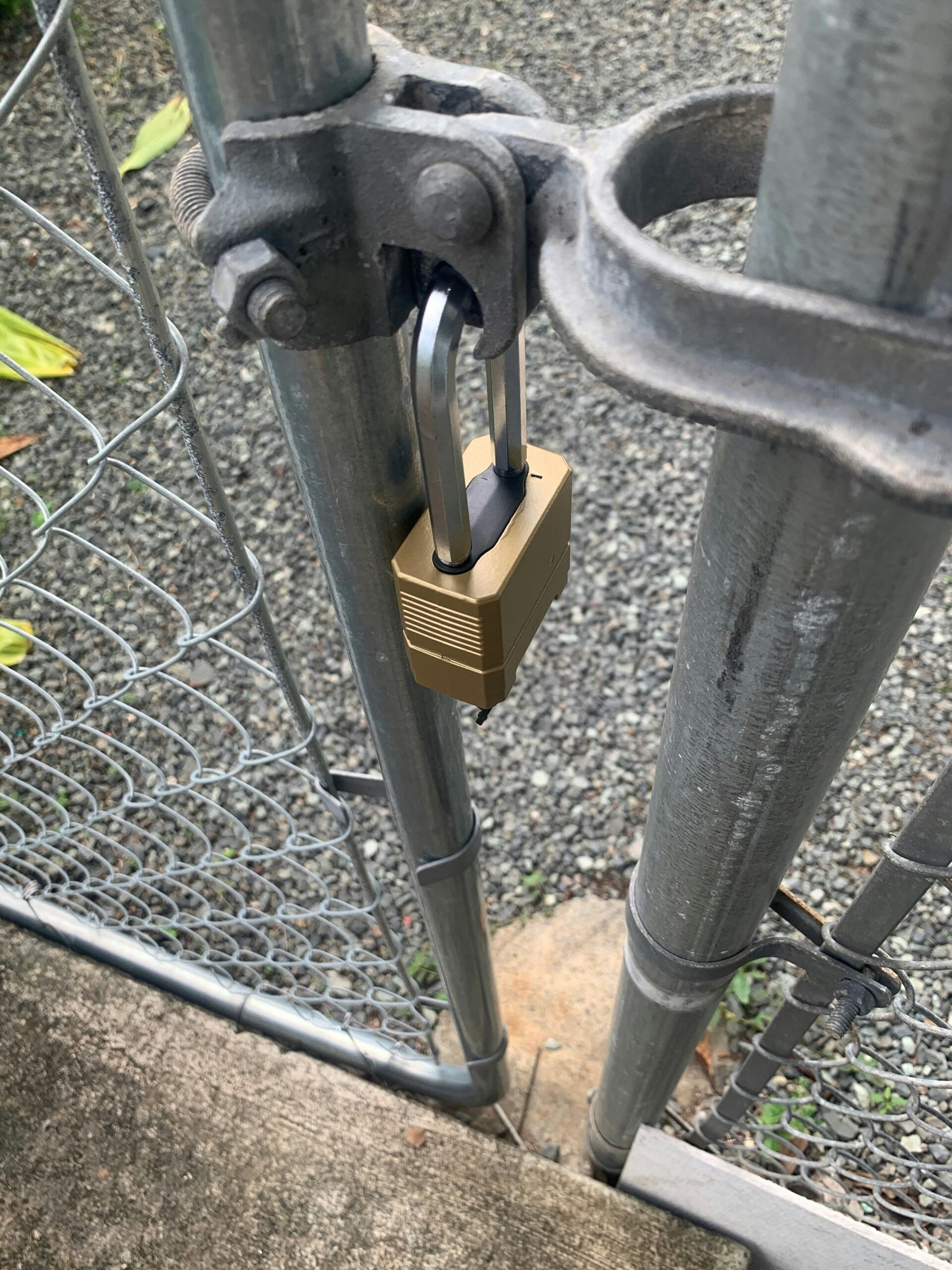 You are currently viewing Emergency Locksmith Near Me – Emeralds Locksmith 24/7 Response