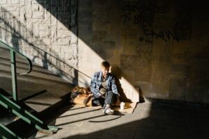 Read more about the article Local Help Near Me – EmeraldsLocksmith in Your Area