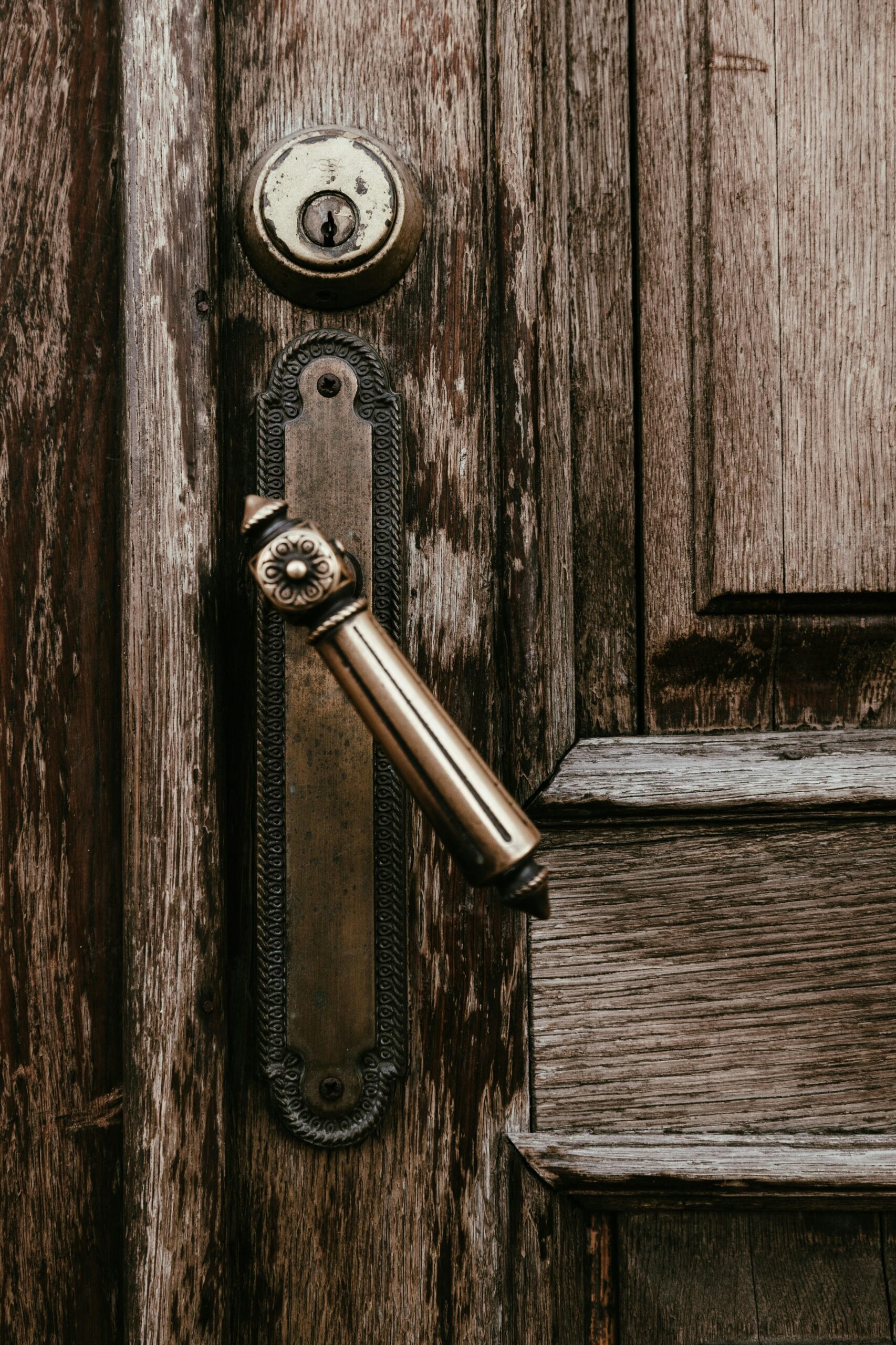 You are currently viewing Home Entry Door Locksmith – Emeralds Locksmith Secures Every Entry