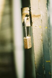Read more about the article Key Replacement Services – Emeralds Locksmith MN Experts