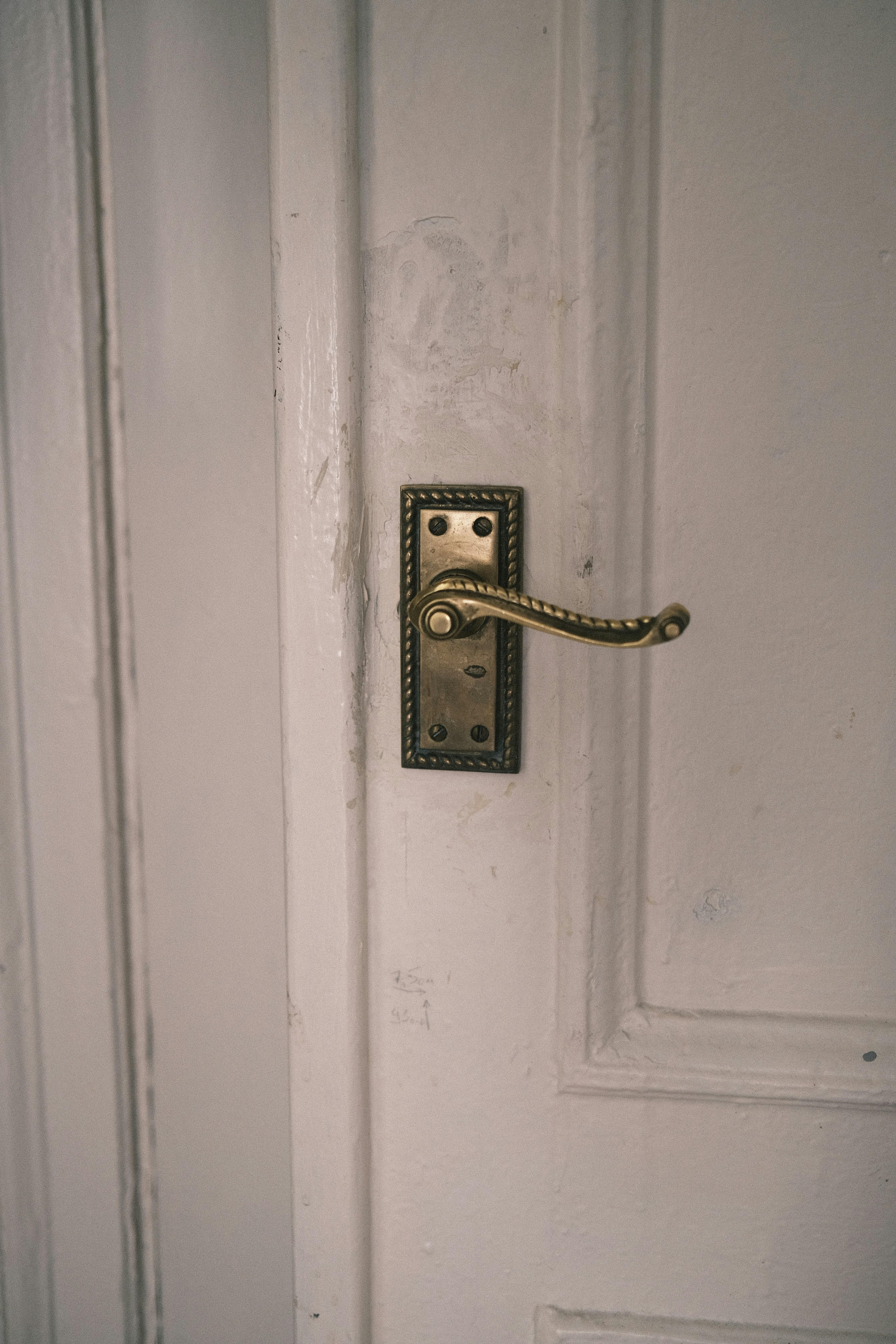 Recommendations for High-Security Locks Available Locally